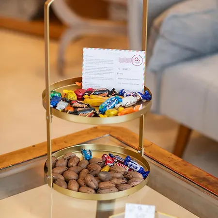 Quattro Beachfront Sea View Ap 4 ラルナカ