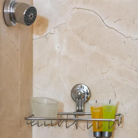 Quattro Beachfront Sea View Ap 4 Apartment *