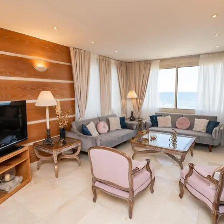 Quattro Beachfront Sea View Ap 4 Larnaca