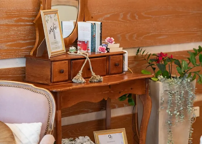 Quattro Beachfront Sea View Ap 4 * Larnaca